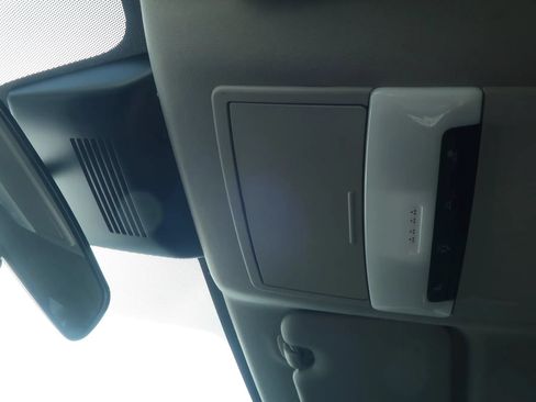 Used 2025 Nissan Sentra S FWD image 37
