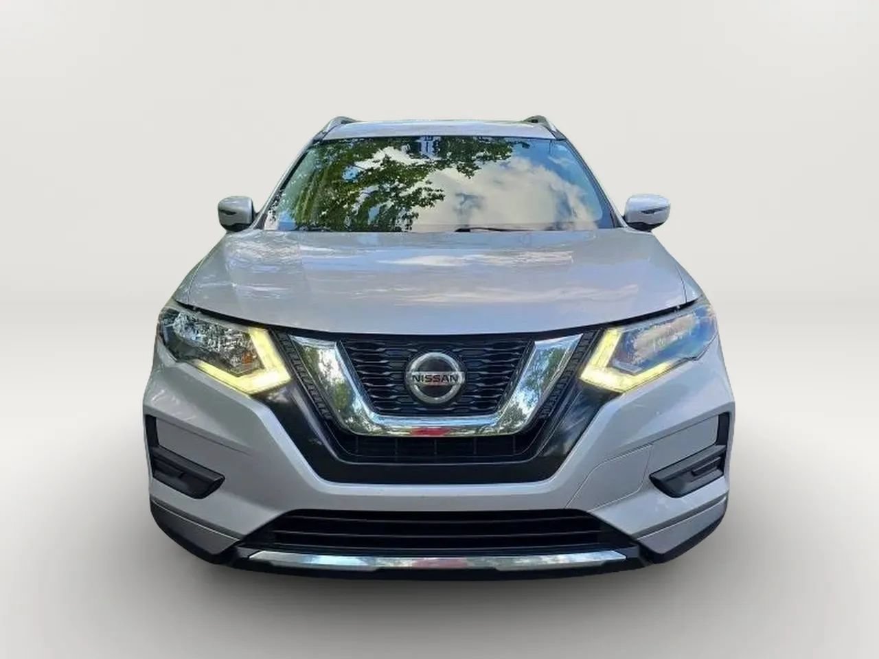 Used 2020 Nissan Rogue SV FWD image 4