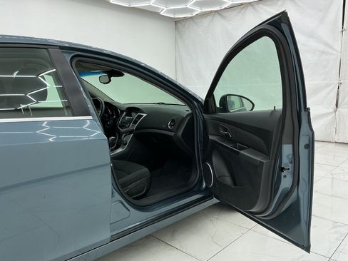 Used 2012 Chevrolet Cruze LT FWD image 11