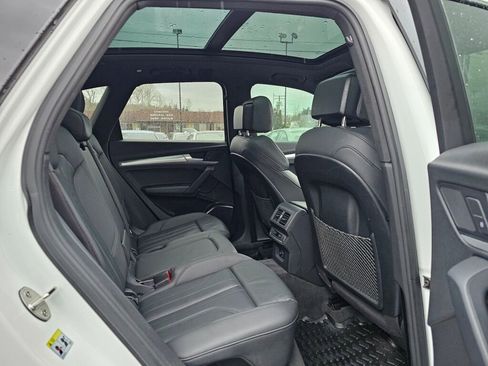 Used 2020 Audi Q5 2.0T Premium w/ Titanium Sport Package image 15