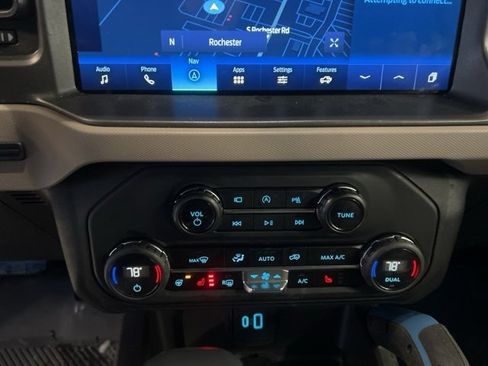 Used 2024 Ford Bronco Wildtrak image 27