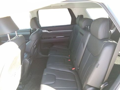 Used 2025 Hyundai Palisade SEL FWD image 13