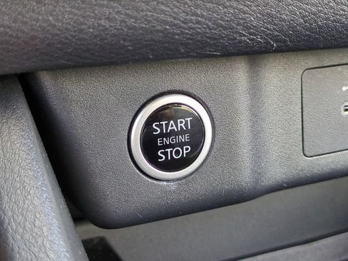 Used 2023 Nissan Rogue SV FWD image 26