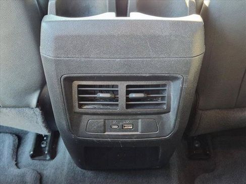 Used 2024 Chevrolet Colorado Z71 w/ Z71 Convenience Package 2 AWD/4WD image 16