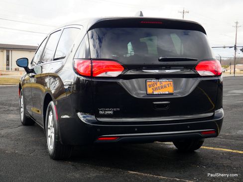 New 2026 Chrysler Voyager LX image 11