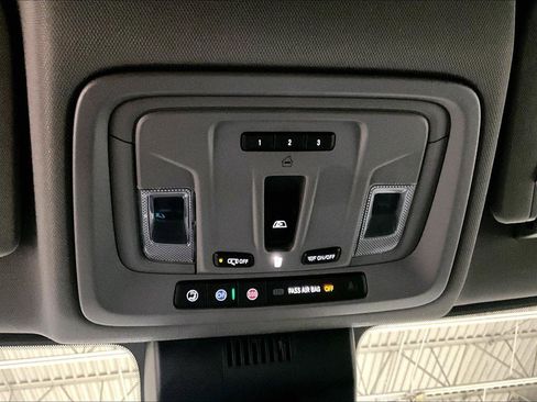 Used 2022 GMC Sierra 1500 Denali image 40