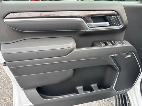 New 2026 Chevrolet Silverado 2500 LTZ w/ Trail Boss Package image 9