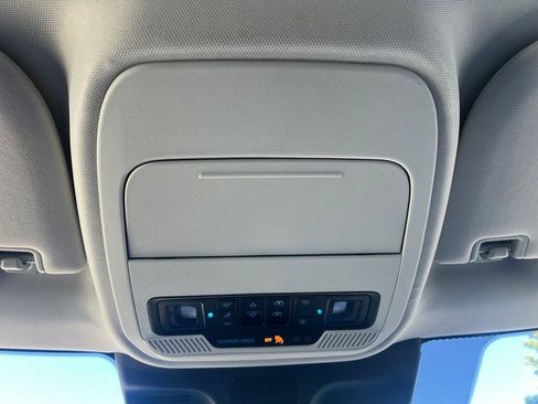 Used 2025 Ford Expedition Max Active AWD/4WD image 37
