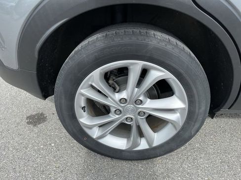Used 2023 Buick Encore GX Preferred w/ Cold Weather Comfort Package AWD/4WD image 18