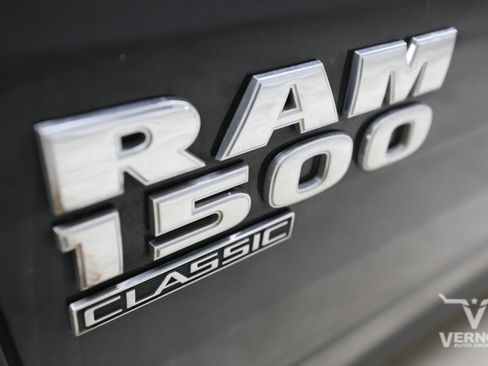 Used 2022 RAM 1500 Classic SLT w/ Trailer & Traction Group RWD image 11