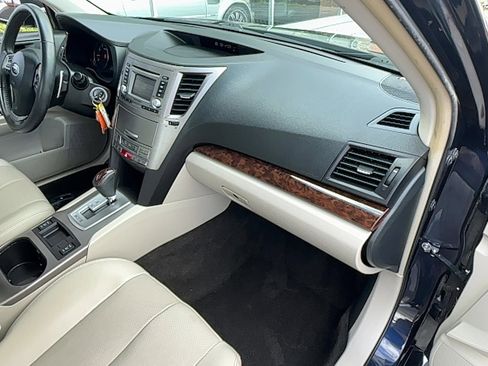 Used 2013 Subaru Legacy 2.5i Limited image 21