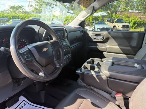 Used 2021 Chevrolet Silverado 1500 W/T w/ WT Value Package AWD/4WD image 9