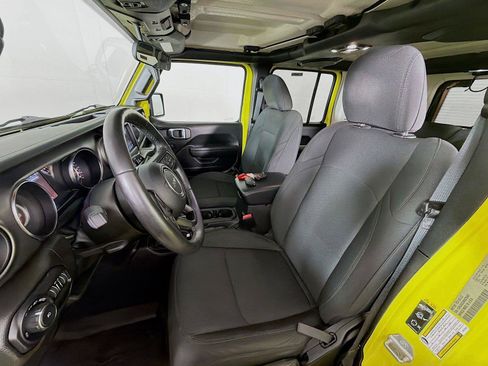 Used 2022 Jeep Wrangler Unlimited Sport AWD/4WD image 2