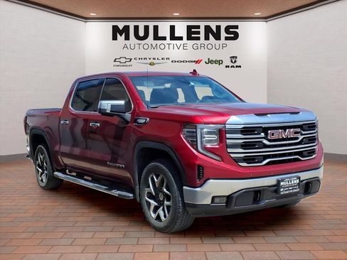 Used 2024 GMC Sierra 1500 SLT AWD/4WD image 4
