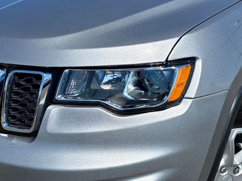 Certified 2021 Jeep Grand Cherokee Laredo X image 24