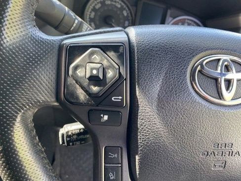Used 2021 Toyota Tacoma TRD Off-Road image 24