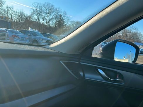 Used 2023 MAZDA CX-9 Touring image 17