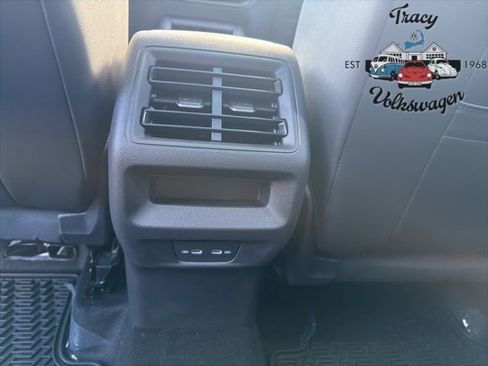 New 2025 Volkswagen Tiguan SE R-Line image 21