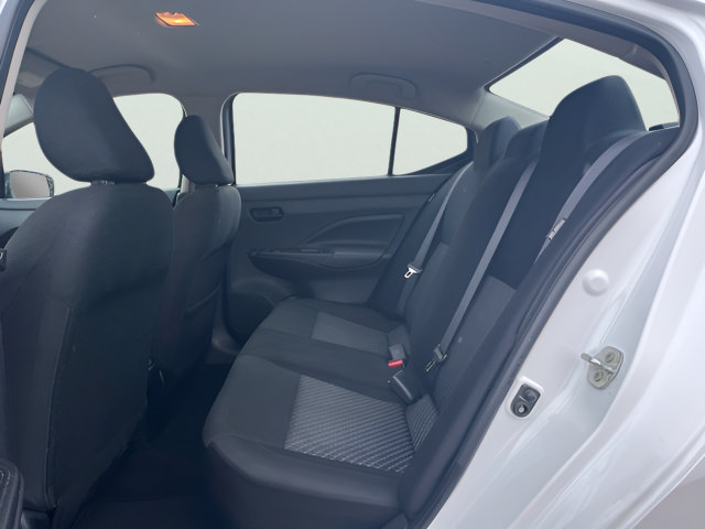 Used 2023 Nissan Versa S FWD image 28