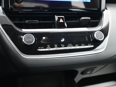 Used 2024 Toyota Corolla LE image 12