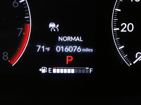 Used 2024 Honda HR-V Sport image 18
