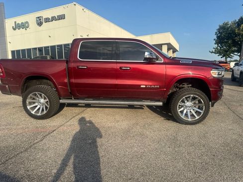 Used 2019 RAM 1500 Limited w/ Body Color Bumper Group AWD/4WD image 18
