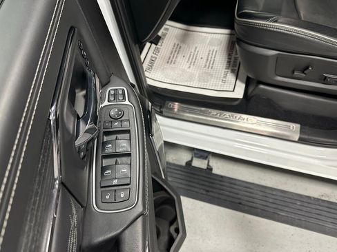 Used 2024 RAM 2500 Limited image 9