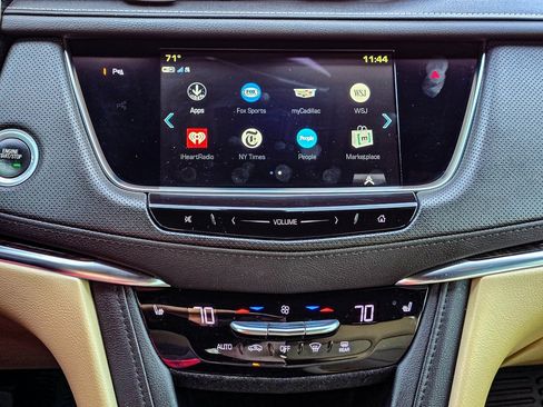 Used 2019 Cadillac XT5 AWD image 21