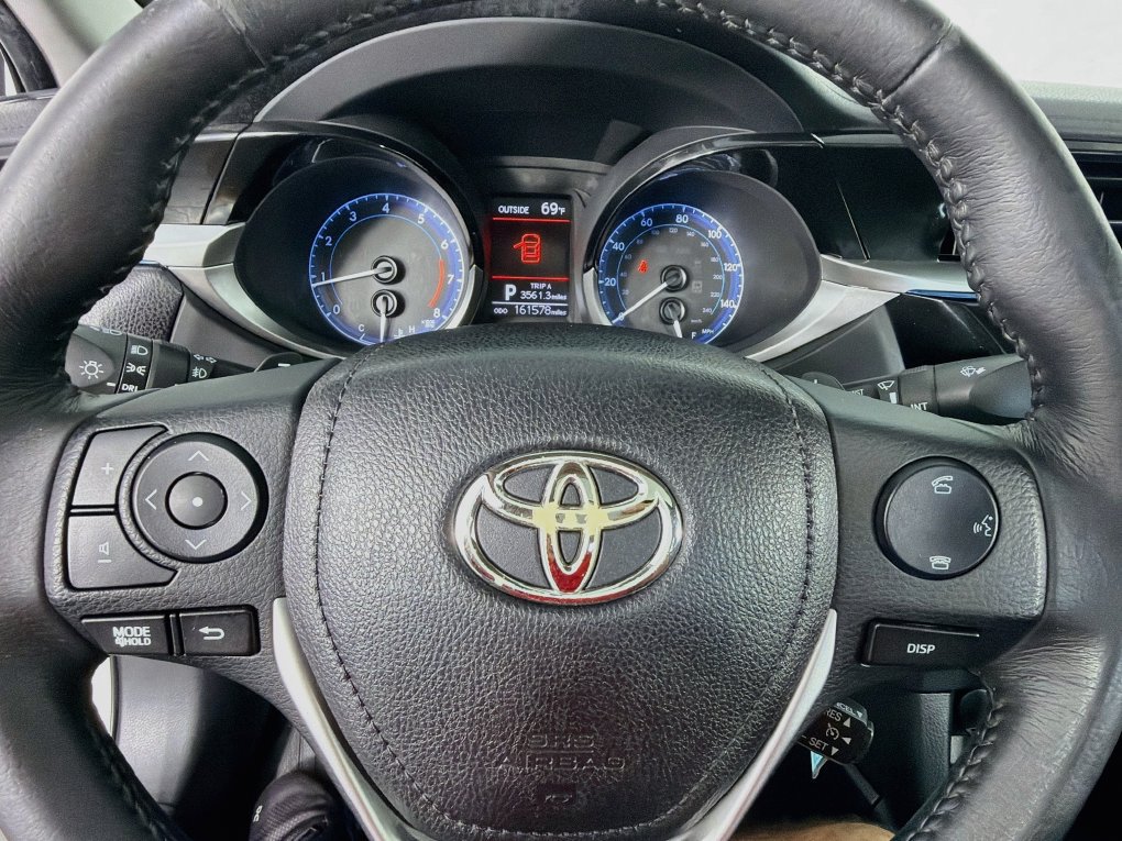Used 2015 Toyota Corolla S FWD image 16