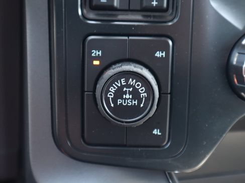 New 2025 Ford F150 XLT w/ Equipment Group 302A MID image 9