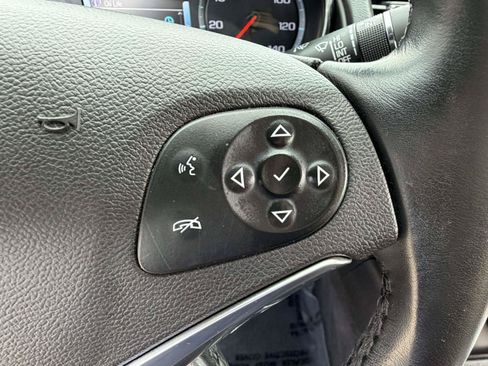 Used 2019 Chevrolet Impala LT FWD image 16