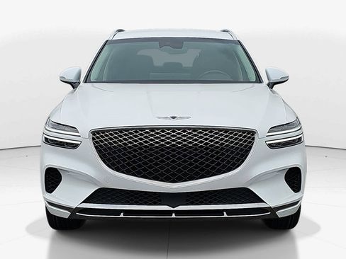 Used 2025 Genesis GV70 2.5T AWD/4WD image 9