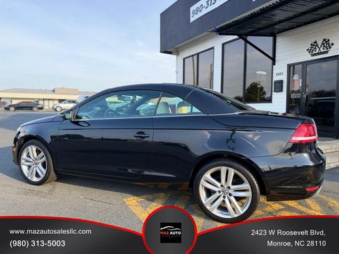 Used 2013 Volkswagen Eos Executive FWD image 6