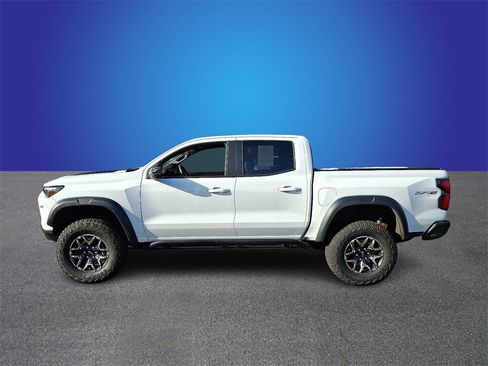 Used 2023 Chevrolet Colorado ZR2 w/ ZR2 Convenience Package III image 7