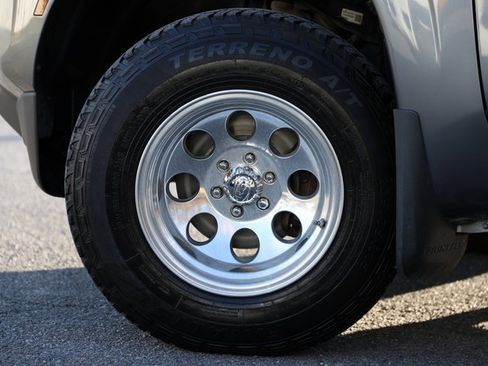 Used 2022 Nissan Frontier S w/ Technology Package image 7