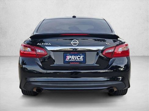 Used 2018 Nissan Altima 2.5 SL w/ 2.5 SL Technology Package FWD image 6