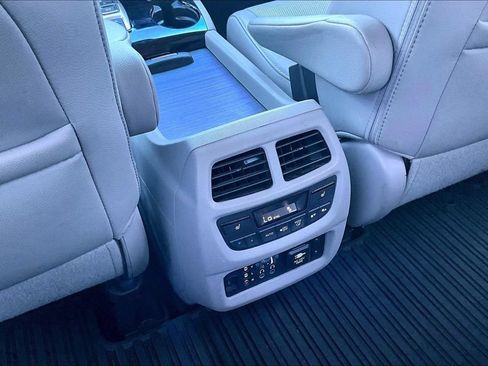 Used 2017 Honda Pilot Elite image 24