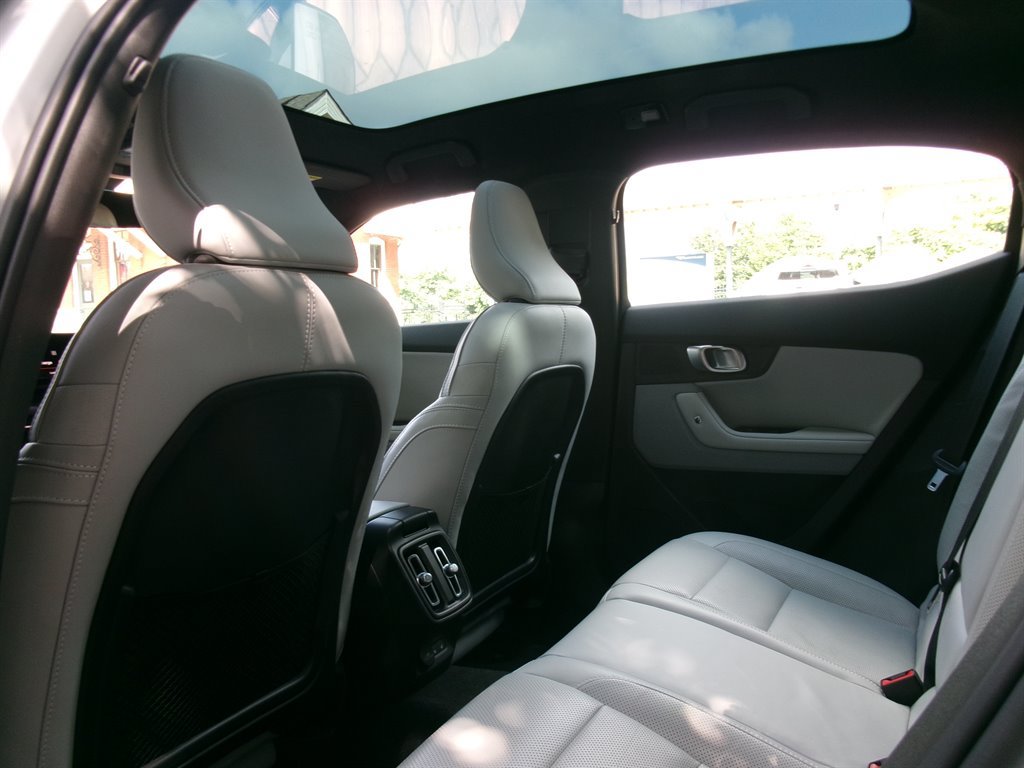Used 2024 Polestar Polestar 2 AWD/4WD image 35