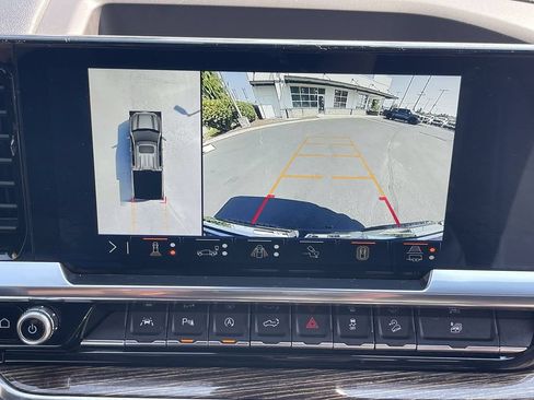 Certified 2025 GMC Sierra 1500 Elevation w/ Elevation Premium Package AWD/4WD image 15