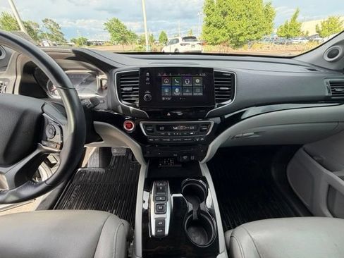 Used 2020 Honda Pilot Touring image 27