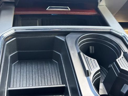 Used 2022 Ford F250 King Ranch w/ King Ranch Ultimate Package AWD/4WD image 29