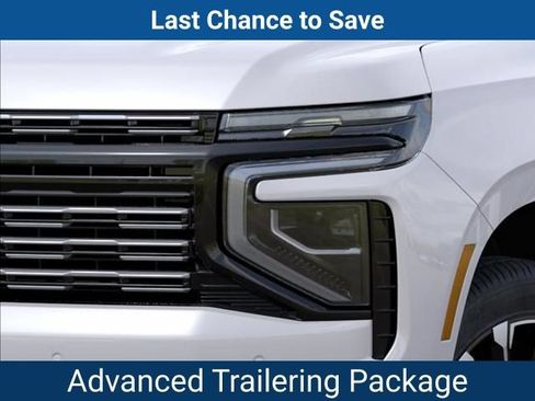 New 2025 Chevrolet Suburban High Country AWD/4WD image 11