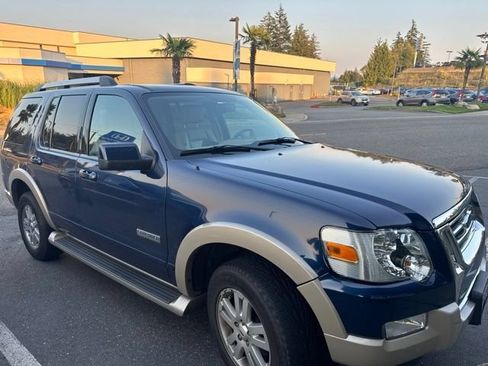 Used 2007 Ford Explorer Eddie Bauer AWD/4WD image 2