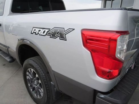 Used 2017 Nissan Titan PRO-4X image 27