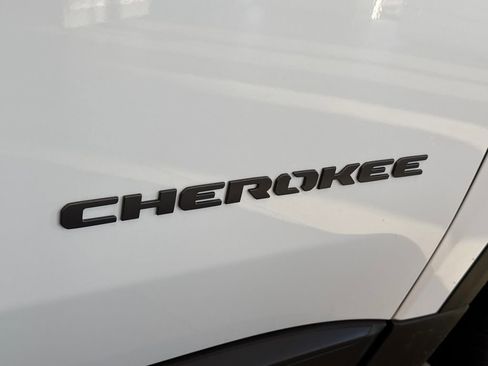 New 2026 Jeep Cherokee Limited image 8
