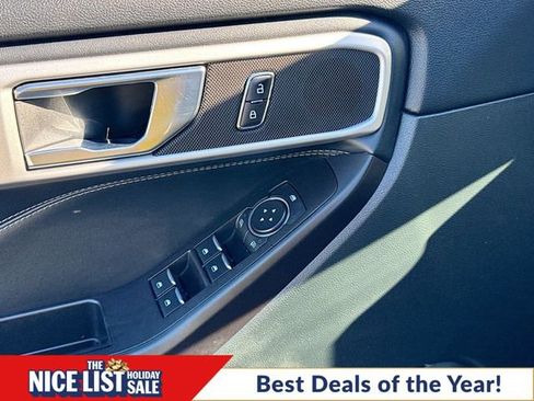 Used 2020 Ford Explorer XLT w/ Equipment Group 202A image 17