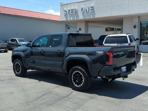 Used 2024 Toyota Tacoma TRD Off-Road AWD/4WD image 4