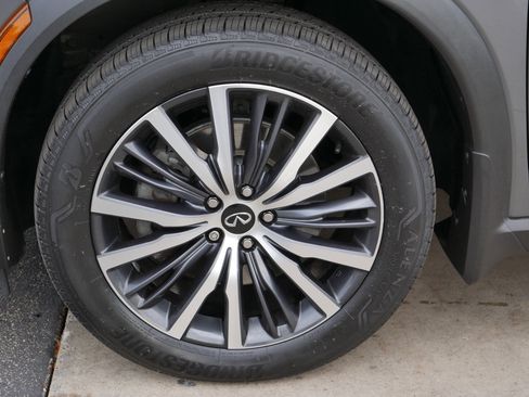 Certified 2023 INFINITI QX60 Sensory w/ Vision Package image 15