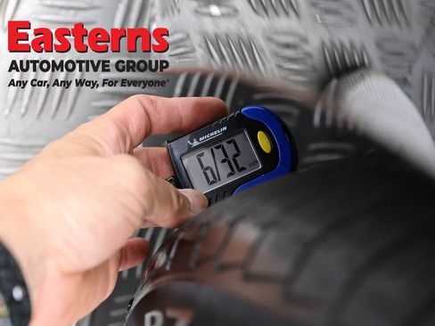 Used 2024 Mercedes-Benz C 43 AMG 4MATIC Sedan image 26