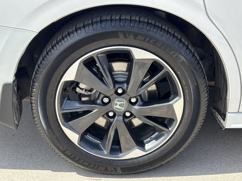 Certified 2024 Honda Odyssey Elite image 7
